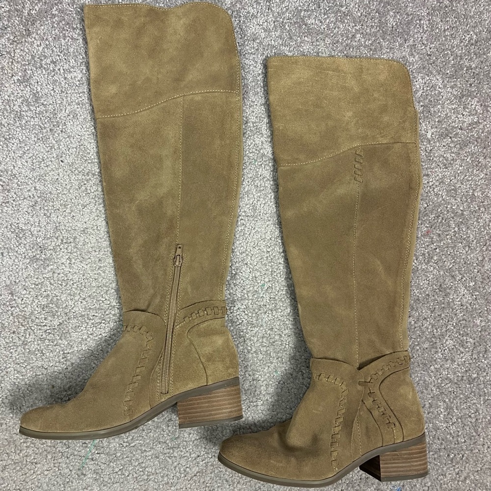 Vince Camuto Kenvesha Over-the-Knee Suede Boots Block Heel Riding Style Size 7